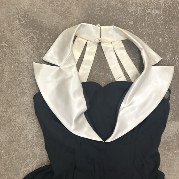 Vintage 90s collar Black and White Halter Dress - Picture 2 of 6